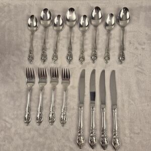 Oneida RENOIR PEMBROOKE Stainless Lot of 16 Pieces - Spoons, Forks & Knives